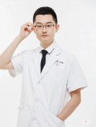 卢尚兵修复双眼皮
