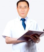 邢新做眼睛修复好
