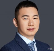 胡宝川双眼皮怎么